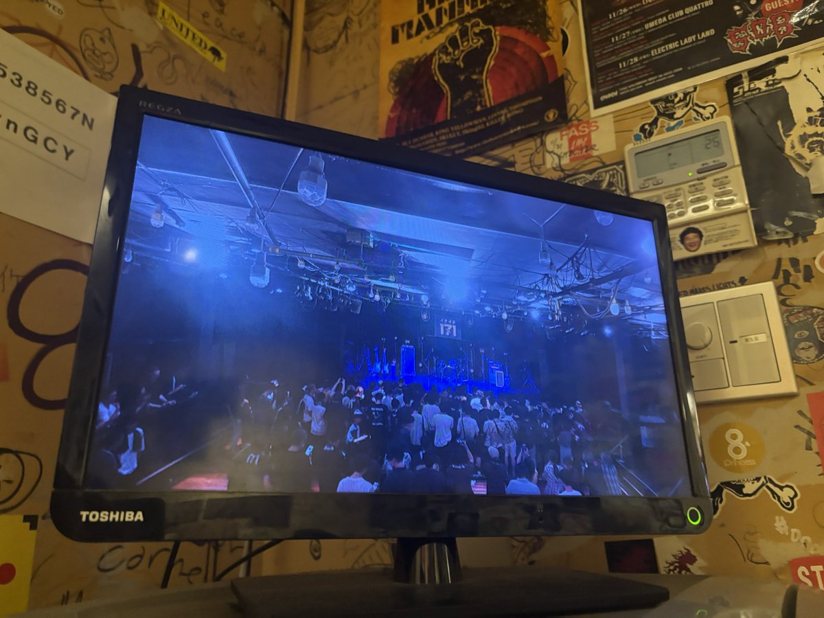 numazaki0303's tweet photo. ebisu LIQUID ROOM KITEKURETE ARIGATO 状態 https://t.co/bnAPiKKTb3