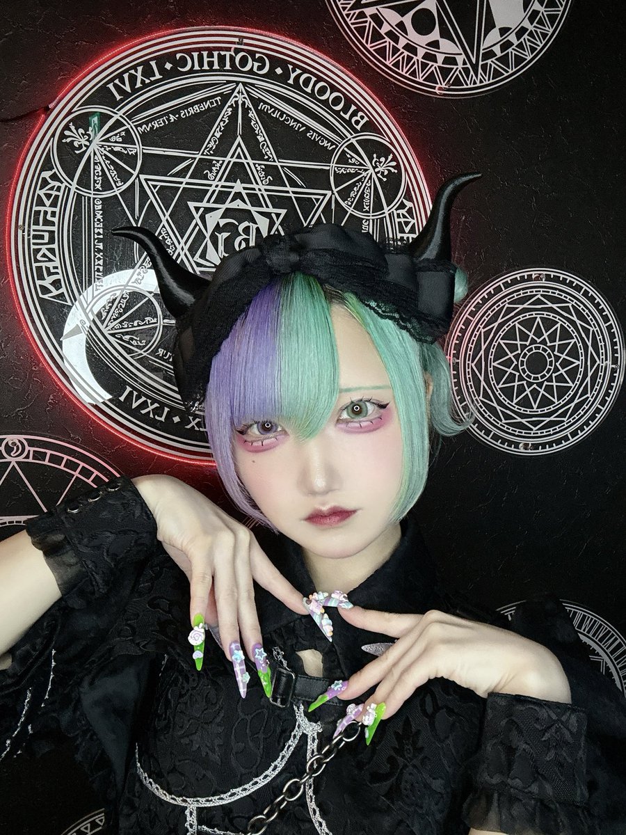 kuronai_teruru's tweet photo. ✡️召喚✡️
.
ネイル新しくなった💅
沖縄フェアやってます〜！！
0時まで🎀
.
#コンカフェ https://t.co/lhA5UXz0uS