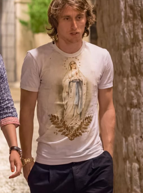microbanged's tweet photo. #lukamodric hardest fit oat https://t.co/B3yYAvJknF