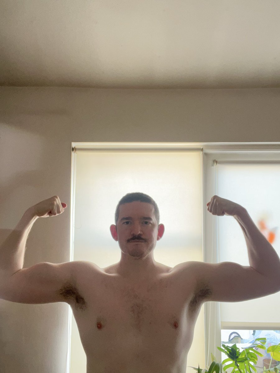 Coyner__'s tweet photo. Personal Trainers HATE him for this one weird trick! (skipping cardio for weeks) https://t.co/akRKzrNqRN