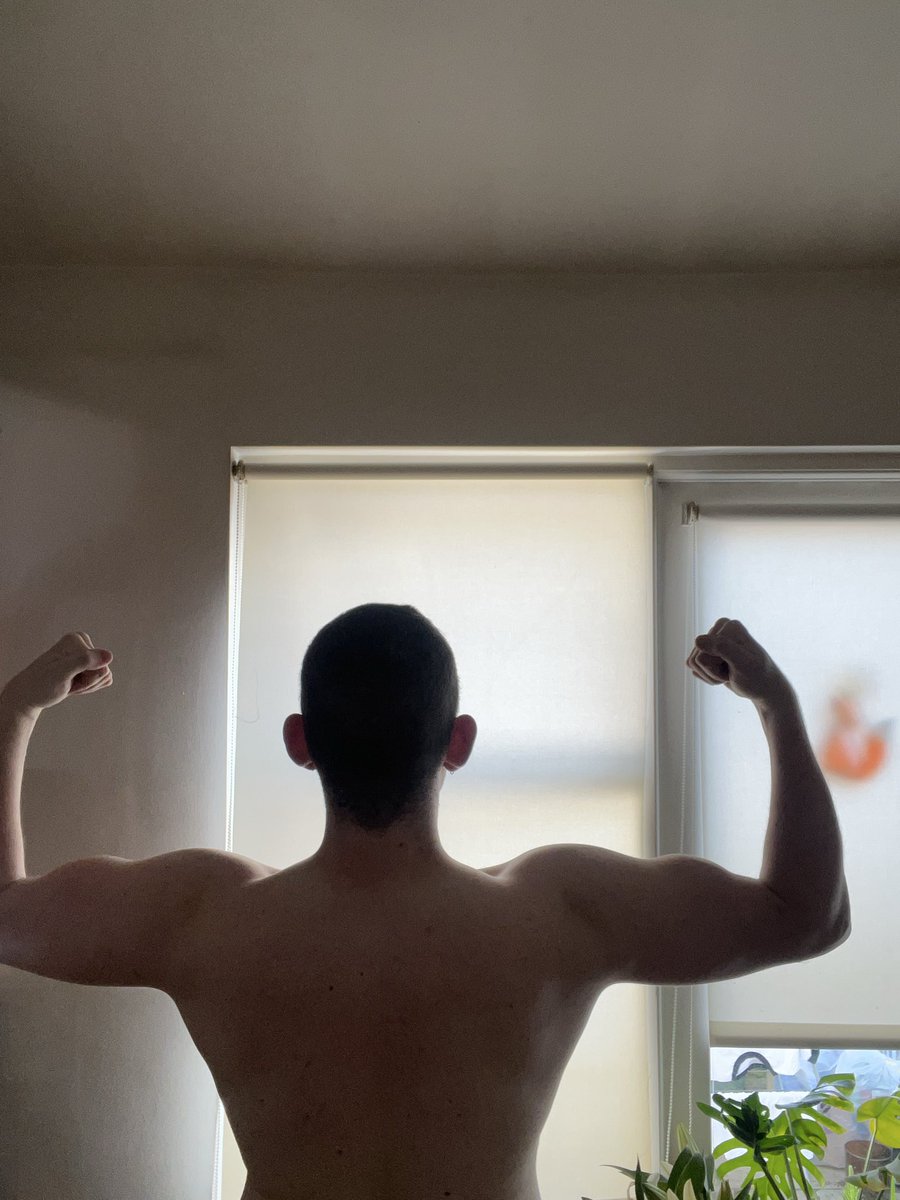 Coyner__'s tweet photo. Personal Trainers HATE him for this one weird trick! (skipping cardio for weeks) https://t.co/akRKzrNqRN