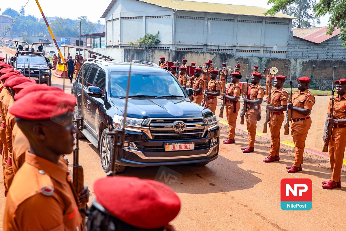 francis_isano's tweet photo. The Commissioner General of Prisons, Uganda Prisons Service, Dr. Johnson Byabashaija, has arrived at the Luzira Prisons Complex to preside over the pipping ceremony of over 200 senior officers.  

#NBSUpdates https://t.co/8JoO5xsFAv