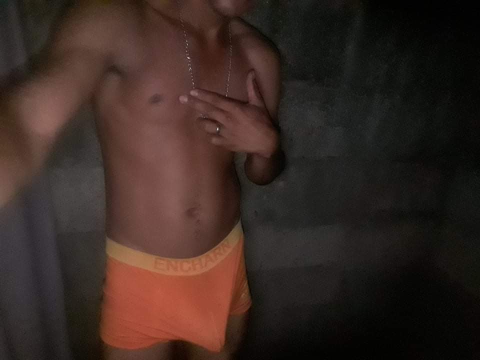 el_pollo0208's tweet photo. Solo se que es de chinandega y se llama Richard tremenda verga se gasta https://t.co/0hgs8DP6Cq