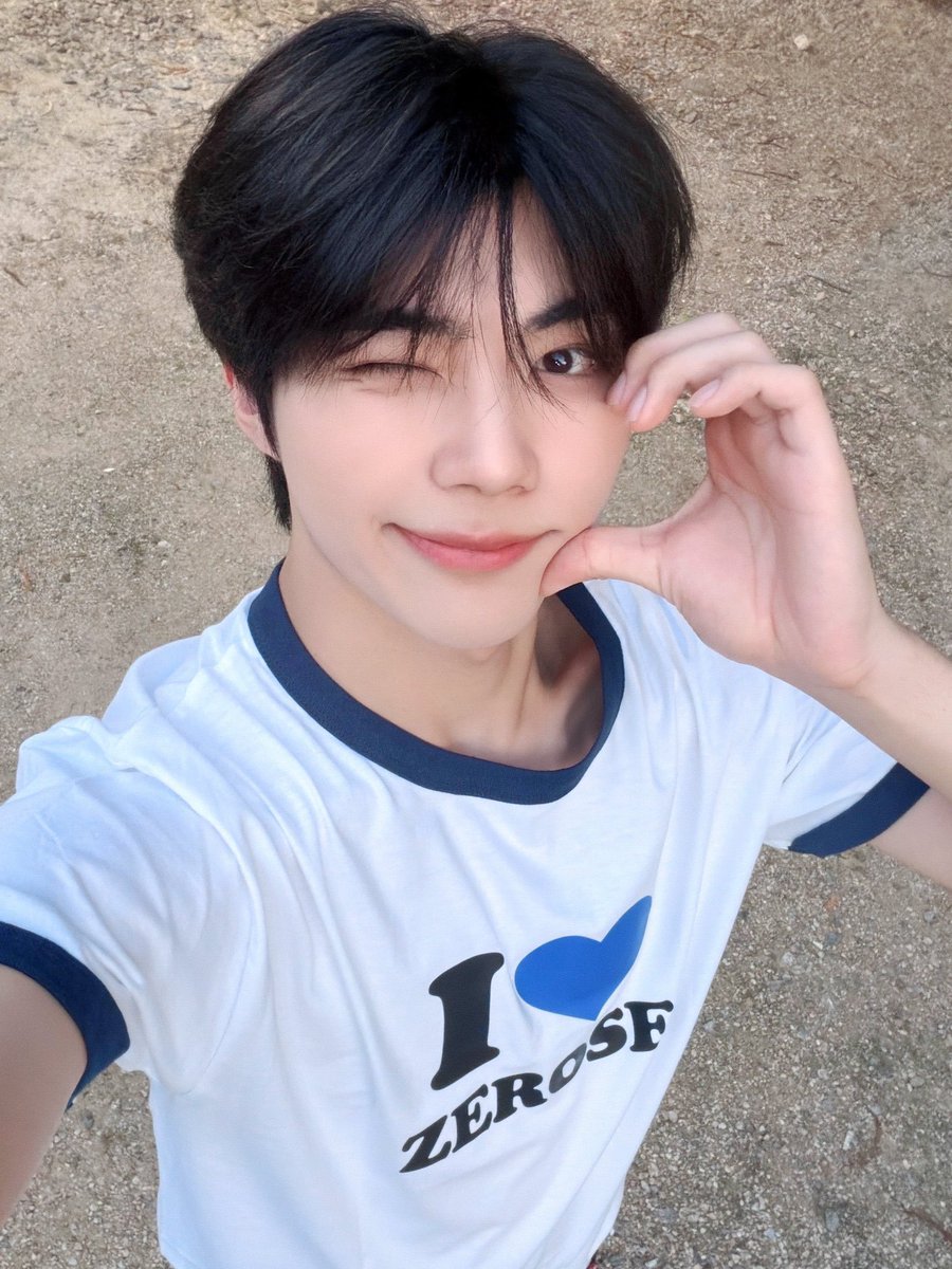 pgwchats's tweet photo. 260710 🧸📝⭐️ 𝐙𝐄𝐑𝐎𝐁𝐀𝐒𝐄𝐎𝐍𝐄 𝟑𝐑𝐃 𝐀𝐍𝐍𝐈𝐕𝐄𝐑𝐒𝐀𝐑𝐘 https://t.co/gL97IceZPI
