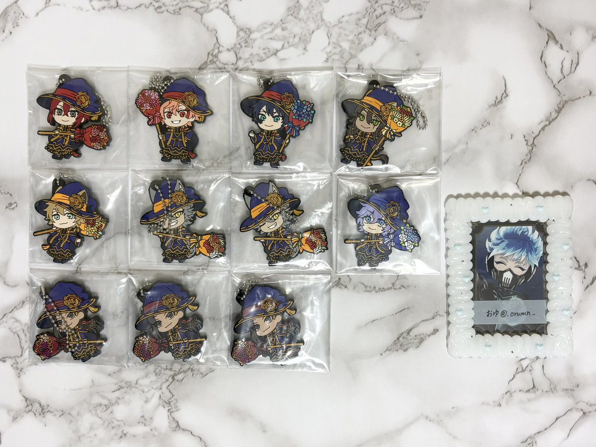 _orurun_'s tweet photo. ツイステ ふぉラバ ラバー ブルーム バースデー
 ܰ 交換 譲渡  ܱ

譲⟡リドル.エース.デュース.レオナ.ラギー.ジャック.エペル.ジャミル

求⟡オルト.定価+送料

⟡19日渋谷手渡し.郵送
⟡異種オルト◎

よろしくお願いします⋆꙳ https://t.co/v70RFItIAv