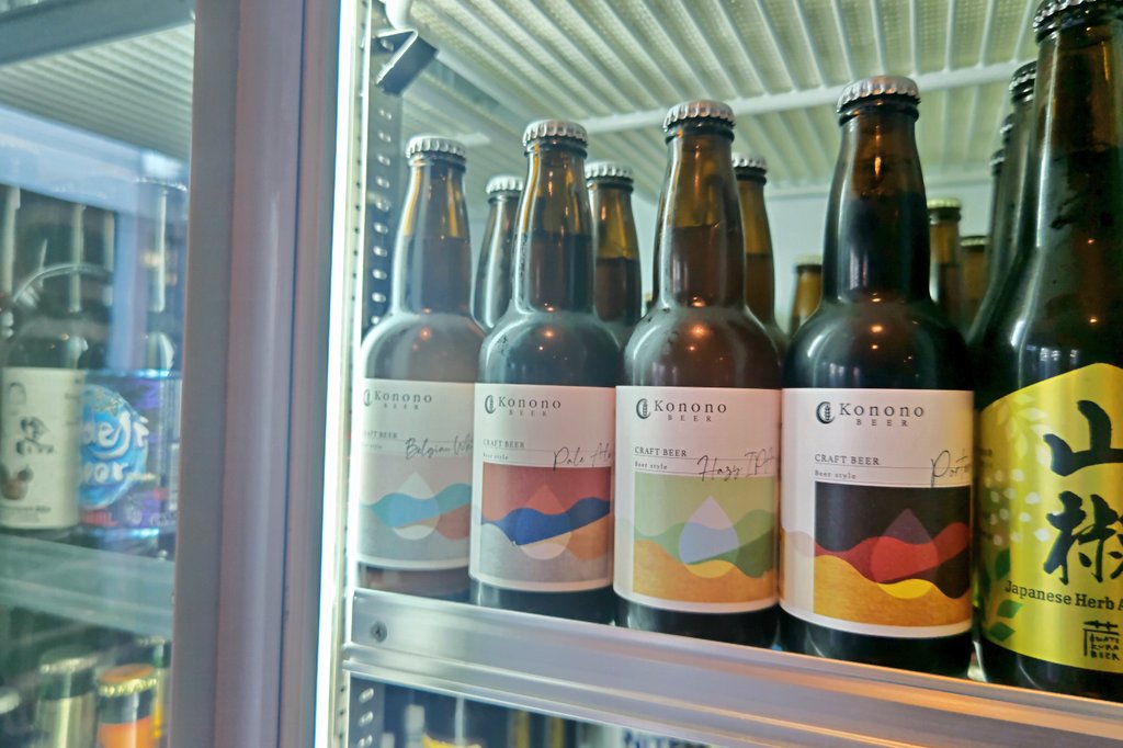 BhBeerbeer's tweet photo. ゲストボトル替わりました🍺
和歌山県・神野々麦酒醸造所から4種入荷です。名水・月のしずくを仕込み水に使用��️

ゲストタップの志賀高原ビール・KASUMIは残りわずかです。
合わせて是非♪

#赤羽 #志茂 #beer #kononobeer #志賀高原 https://t.co/JpeAZPtOUP