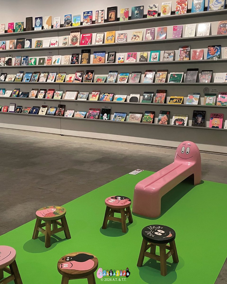 barbapapa_jp's tweet photo. ⋰
明日7月11日(土)〜！
広島県で「オバケ？」展がスタート💭
⋱

会場限定グッズも多数登場🤍
絵本コーナーの、バーバパパのベンチやスツールもチェックしてね📚･:*

📍 ふくやま美術館
📅 2026年7月11日(土)～9月23日(水・祝)

開幕初日の7/11から、20日（休館日の13日（月）除く）の期間、バーバパパも登場予定だよ📢
*時間未定

ぜひ会場まで遊びに来てね☆･:*

#barbapapa #バーバパパ #オバケ展