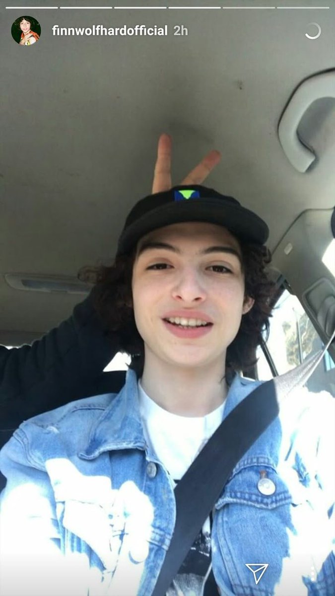 finnpeacesign's tweet photo. Peace sign behind finns head https://t.co/qhLmflcwm2
