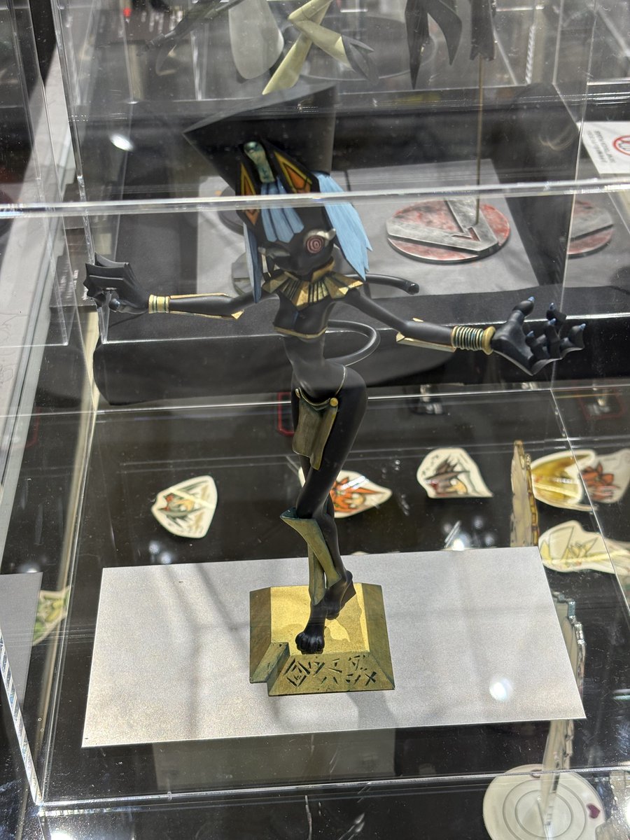 DS_spacecaiman's tweet photo. 【ウエダハジメ展 USO】

＜新規描き下ろし原画・ガレージキット販売のお知らせ＞

7/11(土)のオープンより、ウエダハジメ先生の原画を販売いたします！
本展メインビジュアルの「ヘルナースちゃん」「鬼コちゃん」の新作、『Qコちゃん THE地球侵略少女』の「フリ子ちゃん」の新規描き下ろしが対象になります。

また、同じく7/11(土)のオープンより、「バステト神　レジン製未塗装ガレージキット」の在庫もわずかですが復活し、再販いたします！ぜひ、お買い求めくださいませ。

7/11(土)のオープン時より販売開始いたしますが、ご入場・ご購入に関しましては11:00～11:30の間に会場入り口付近にてランダムで入場整理券をお配りします。
受け取っていただいた入場整理券の番号順にてご入場・ご購入いただけます。

※開催初日と同様の方法にて入場整理券を配布します。
※整理券配布方法につきまして、詳しくは公式サイトをご確認ください。

▽DScaiman公式サイト
https://t.co/iwSlF1uQnd

#ウエダハジメ #ウエダハジメUSO展 #DScaiman