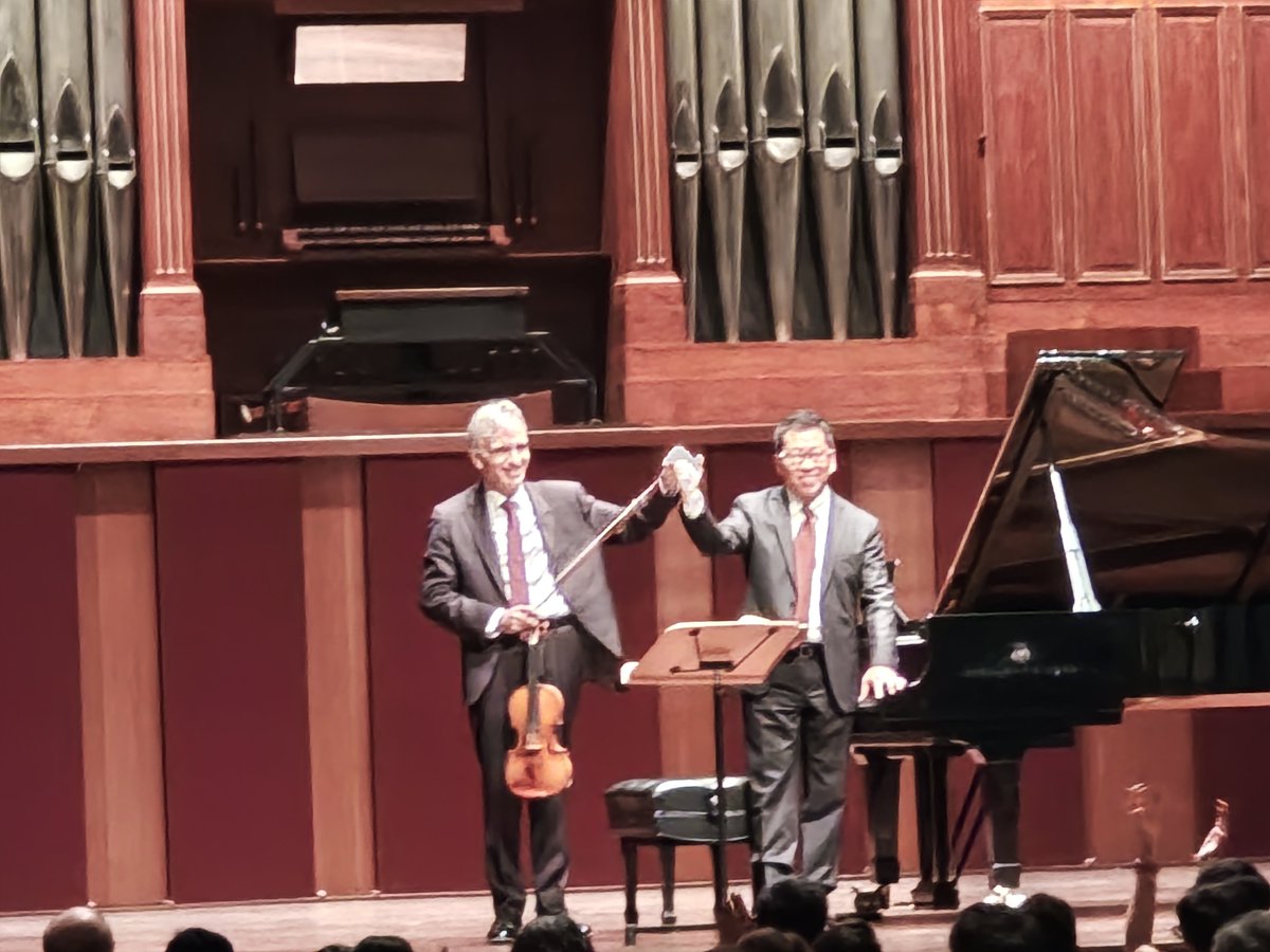 BoethiusChen's tweet photo. I'm very honored to listen to this concert as I'm travelling in Singapore! https://t.co/nop3A8uszV