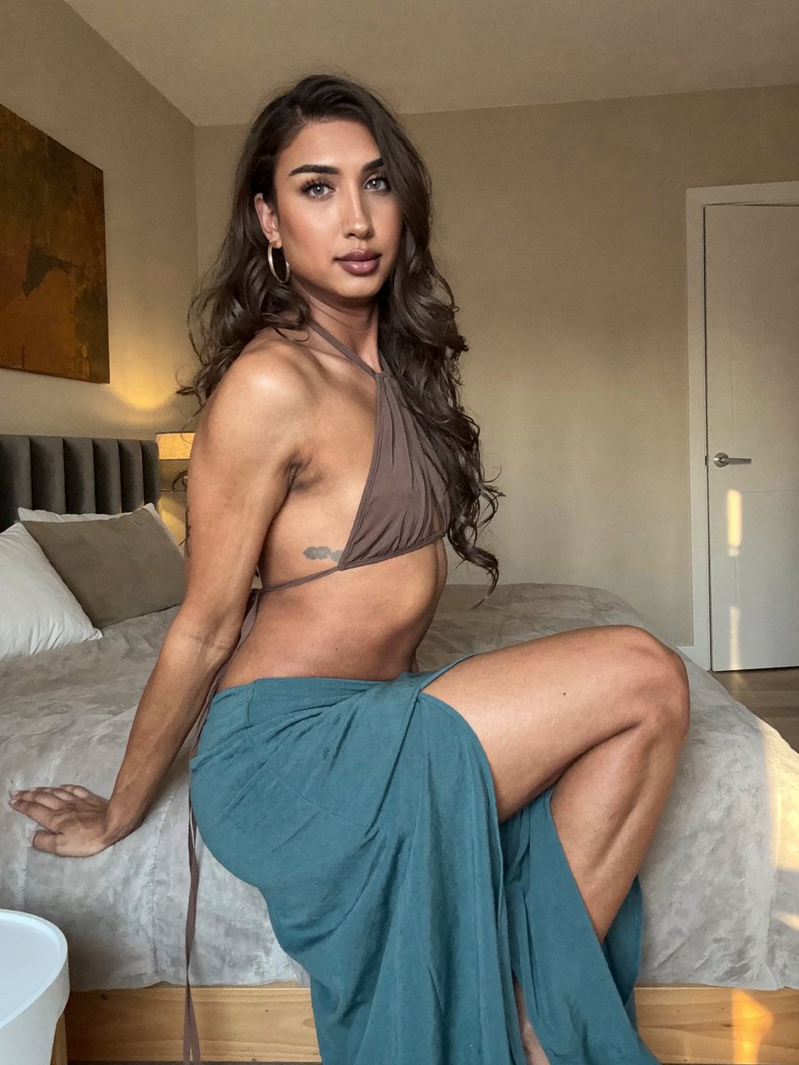 DUTCHFEMM's tweet photo. Hey handsome, care to join me for a little fun under the covers? π
#naughty #femboy #fckass #trans https://t.co/oDMqeJcNRr