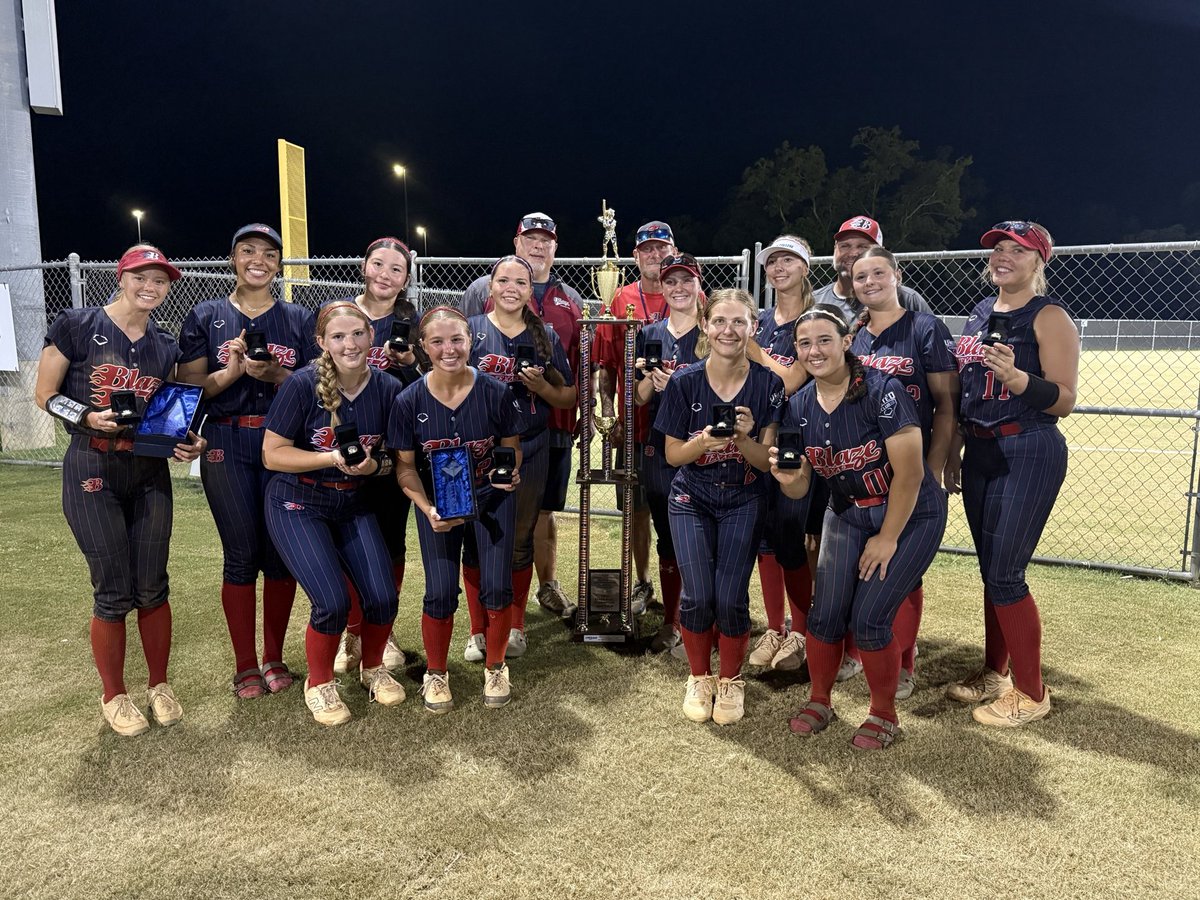 txblazeatxnat's tweet photo. 🔥Undefeated at the USSSA Gulf Coast National Championship and we’re bringing back a lot of hardware to Texas winning the championship last night!!!  Very special group of young ladies we have here, sitting at 28-1 this summer!!!🔥 https://t.co/WEiP87tBRA