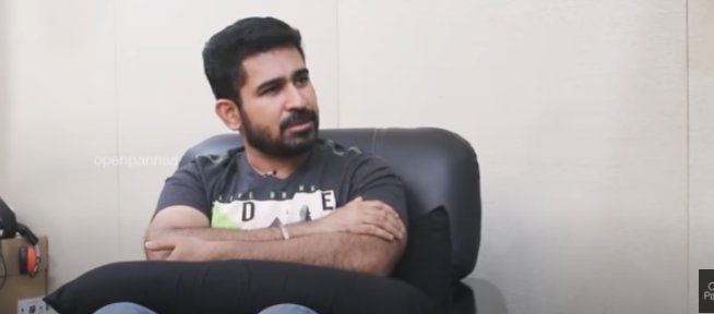 Athreyada_offcl's tweet photo. 285 நாள் கழிச்சு இடைத்தேர்தல் வந்ததும் ஒருத்தனுக்கு வலிச்சுருக்கு பாரேன்! 

.. ச்சே எவ்ளோ கஷ்டம்ல.... https://t.co/vVGq1XFUh3