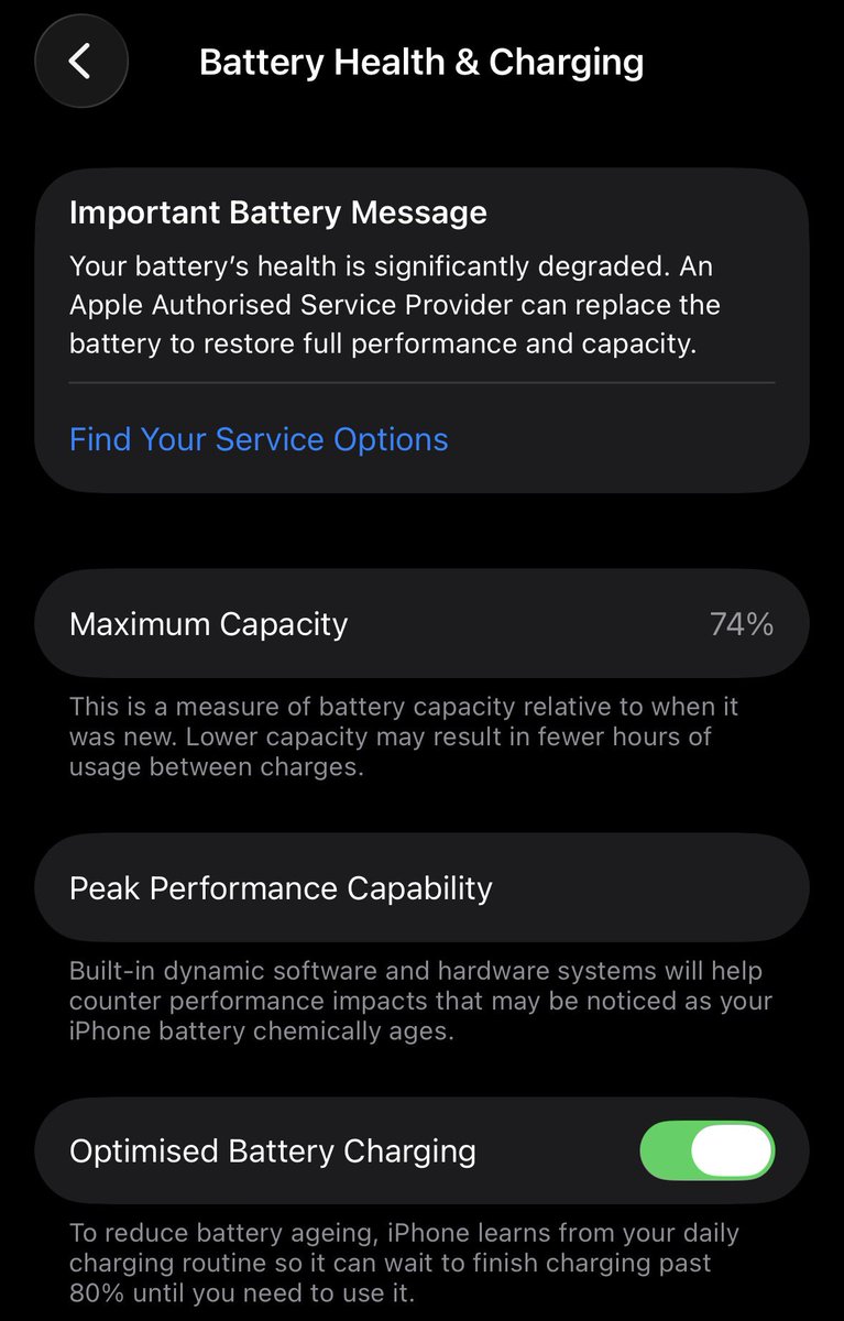 TopherAF1's tweet photo. If your phone health don drop below 74%, your phone don nearly cook. 💀

Drop screenshot. 

For the android users a word of advice 😂😂😂😂 https://t.co/hieNEMbIhZ