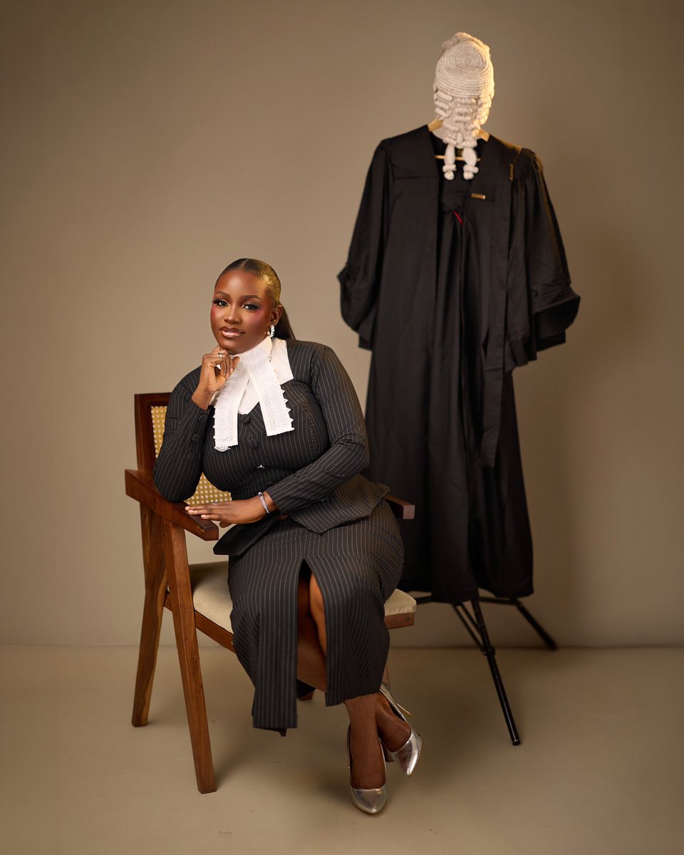 adetutugomez's tweet photo. ONLY THROUGH HIS GRACE. 🤍

Loren A Gomez, Esq.

LL.B (Hons) | B.L. (First Class) | AICMC

JOINT FEMALE BEST GRADUATING STUDENT AND SECOND BEST GRADUATING STUDENT OF THE NIGERIAN LAW SCHOOL 2025 https://t.co/XSuEIOZkPk