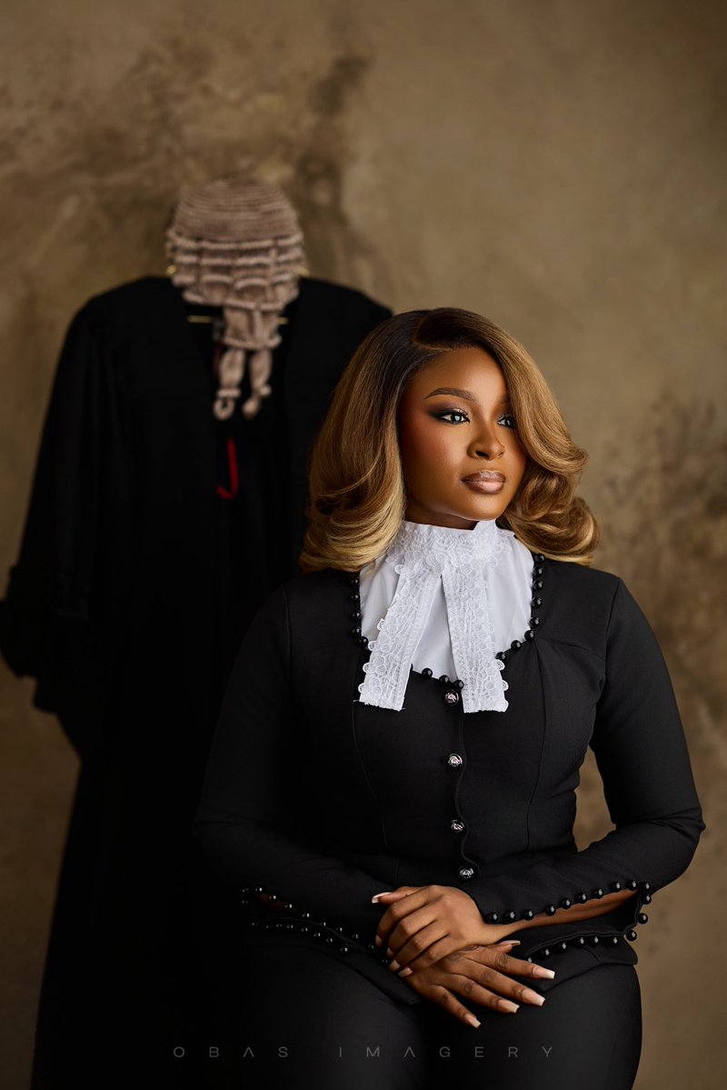 Teewahh's tweet photo. You may now call me Her Royal Highness, P.T. Akinniyi-Tayo, Esq. ⚖️🤍 https://t.co/enQEohJBaO
