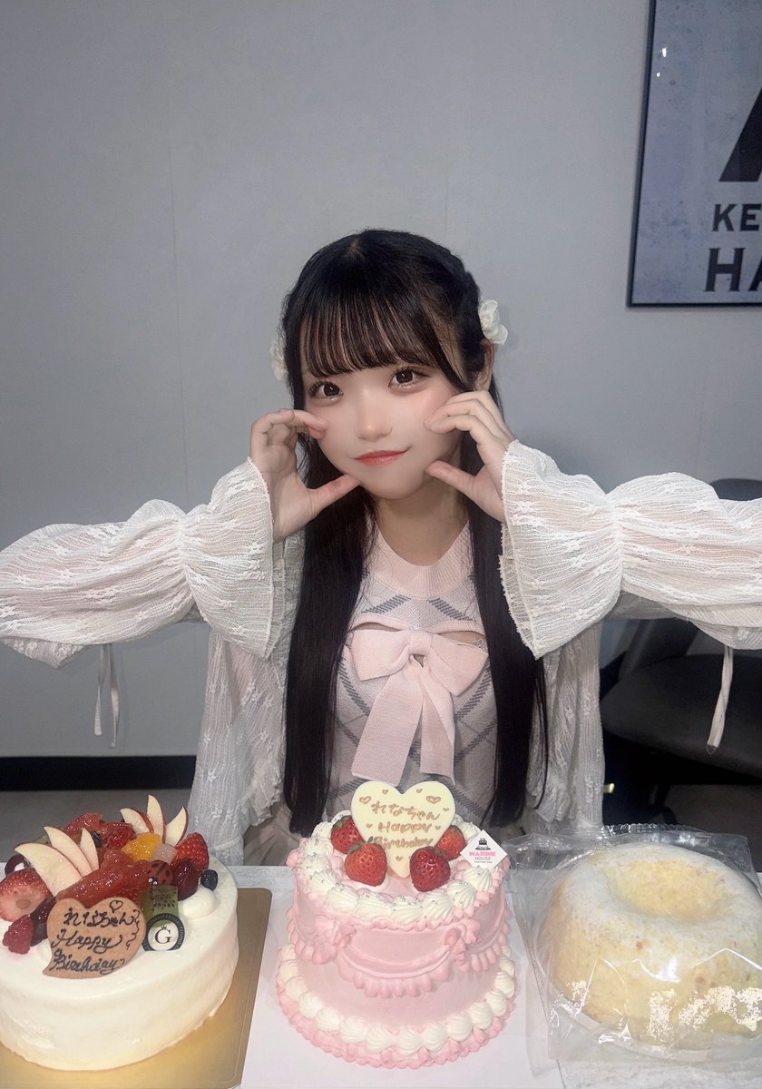 w_rena_'s tweet photo. お誕生日オフ会楽しかったすぎ🎂♡ https://t.co/tvWPsoqRpo
