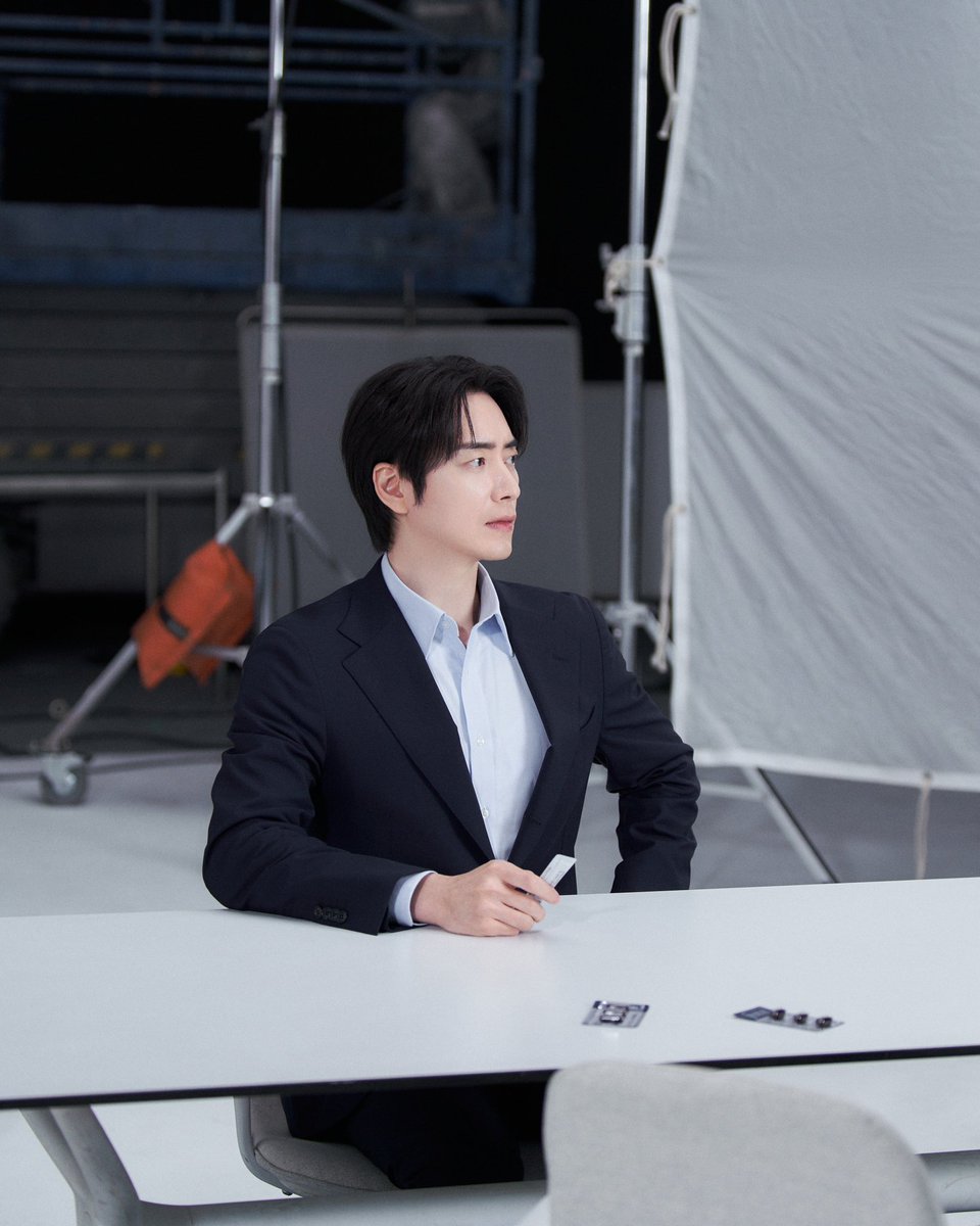 hycpjun's tweet photo. 하 잘생겼어 미남 최고야.. https://t.co/3o8dMUTsfH