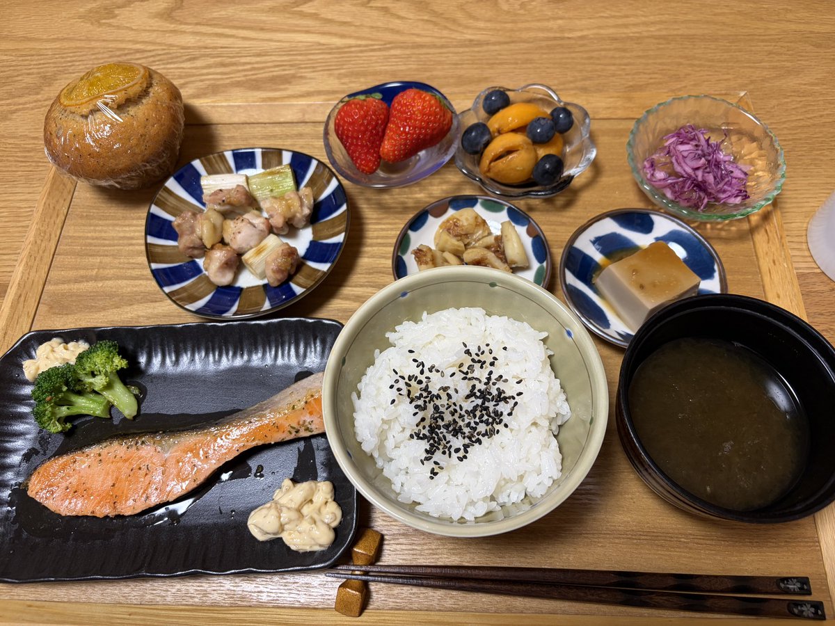 HarukoESmith13's tweet photo. 娘が産まれてから、助産師さんが常在している産後ケア施設にお世話になっています❣️これはある日の食事🍽️

宿泊のサービスもあり、身体をしっかり休めることができるので、非常に助かっております🥹💗

産後ケア事業、助産師さんに感謝です😭✨ https://t.co/38zq0TENFv