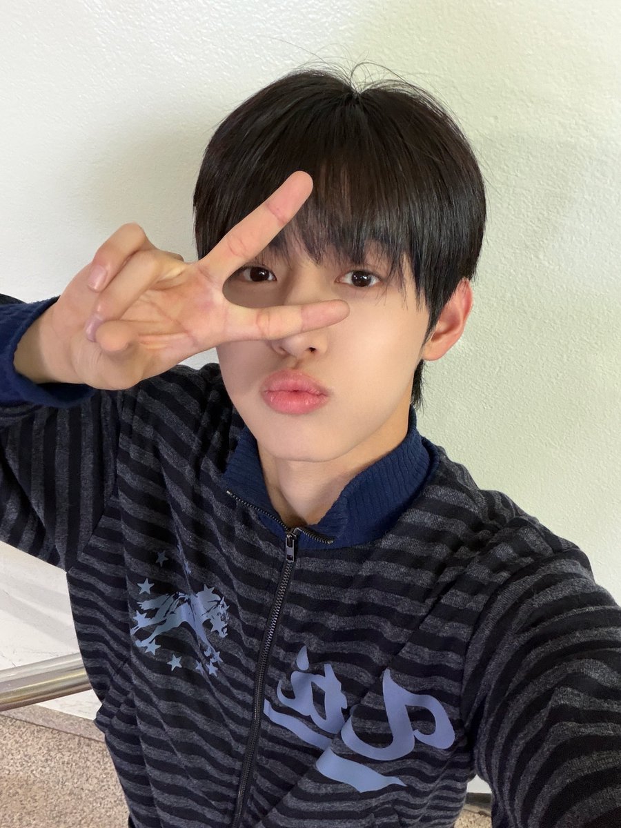 IDID_starship's tweet photo. [🌠] #장용훈_DID
‘그’표정

#IDID #아이딧 
#JANGYONGHOON #장용훈 https://t.co/AKXsrENeIv
