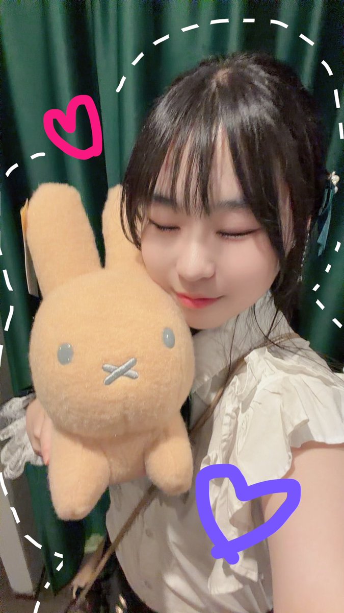lua____g's tweet photo. ぎるあうと〜
いつも配信見てくれた勇者さま⚔️
初のご帰還の日に会えて嬉しいー！！！
ぬいぐるみもありがとう🧸💜めっちゃかわいい！大事にするね！
こんなにるあを幸せにしてくれてありがとう🥹🫶🫶🫶
#コンカフェ嬢 #吉祥寺 https://t.co/WQe2bwwZIk