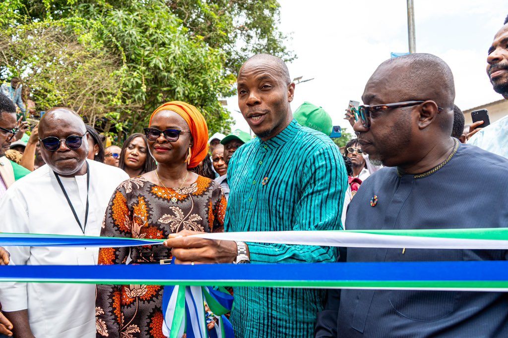 FredAmpiah's tweet photo. “Innovation does not carry a foreign passport; the next global breakthrough can emerge from Freetown. The UNIPOD is where Sierra Leone’s future begins.” It was an honour to launch with the Chief Minister of the Republic of Sierra Leone on behalf of His Excellency Julius Maada Bio, the UniPod Sierra Leone  at Fourah Bay College (University of Sierra Leone) USL.), where ideas will become prototypes, and prototypes will become businesses. @UNDPAfrica @UN @UNDPSierraLeone @julius_maadabio #timbuktoo @UNDPWACA