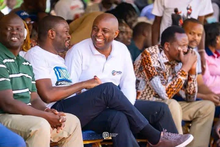 PloSigei's tweet photo. Kangata wa mabarua  ameambiwa asipeleke  kiherehere ya Linda Mwananchi Ol Kalou eey😂😂 https://t.co/4Xv73qlYDW