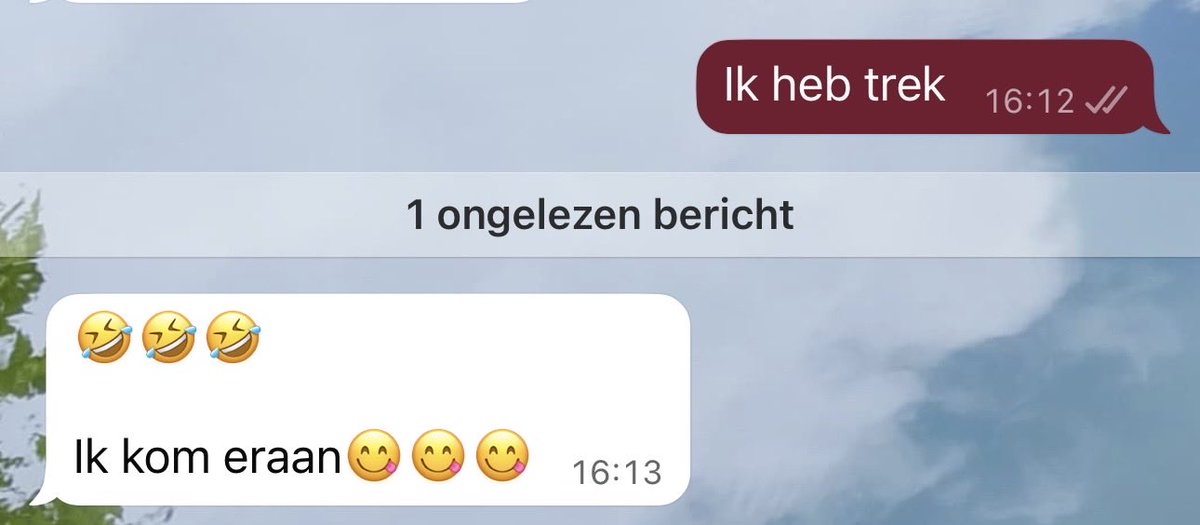TeamBadlands's tweet photo. pov je bent bij je moeder thuis dus je bent niet van plan zelf iets te gaan doen (ly mam xxx) https://t.co/5kDgxD2S3D