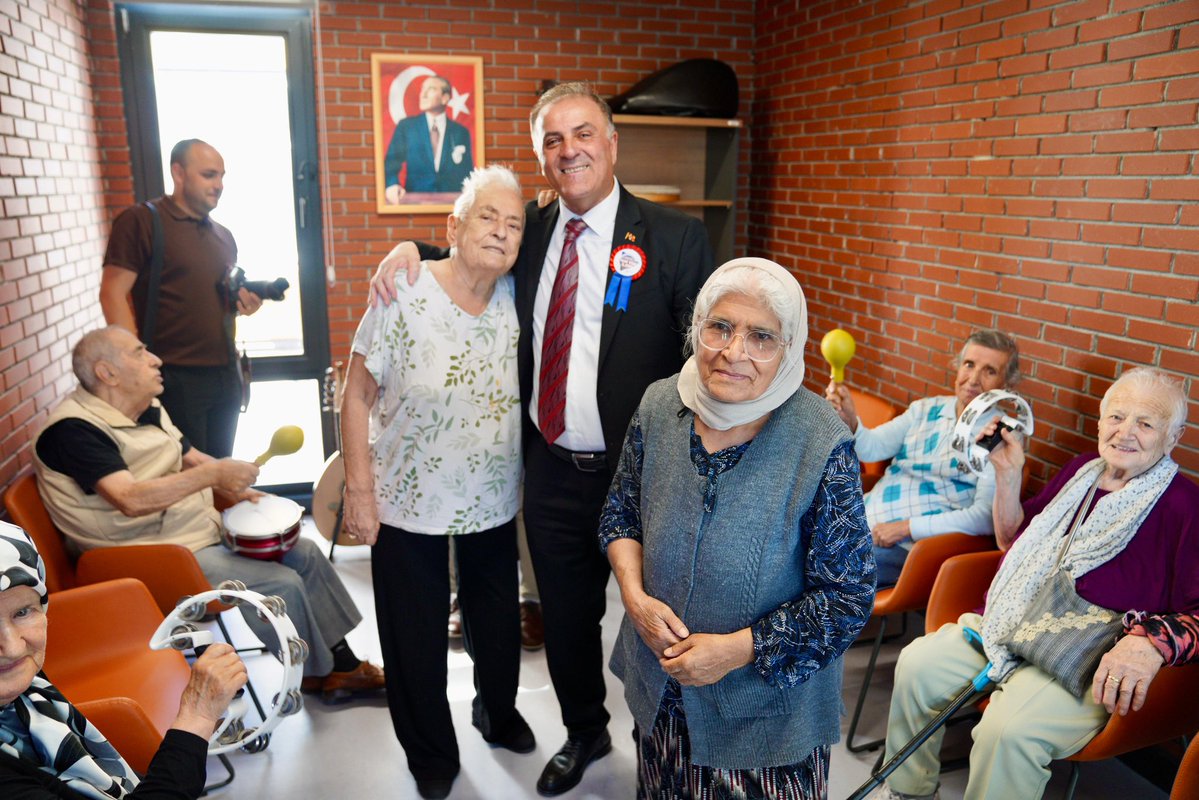 nuriaslan_tr's tweet photo. Her yaştan vatandaşlarımızın nefes alacağı yepyeni bir yaşam kampüsünün açılışını İstanbullu Milletvekilimiz Suat Özçağdaş ve Maltepe Belediye Başkanımız Esin Köymen ile birlikte gerçekleştirdik.

İBB tarihindeki ilk Alzheimer Gündüz Bakım Evi’ni bünyesinde barındıran Maltepe Çınar Yaşam Kampüsü'nde kadın emeğini güçlendiren İBB Kadın, eğitim yuvası Enstitü İstanbul İSMEK ve komşuluk bağlarımızı büyütecek Mahalle Evimiz bir arada hizmet verecek.

İstanbul’da adaleti, eşitliği ve dayanışmayı büyütüyoruz.

Hayırlı, uğurlu olsun.