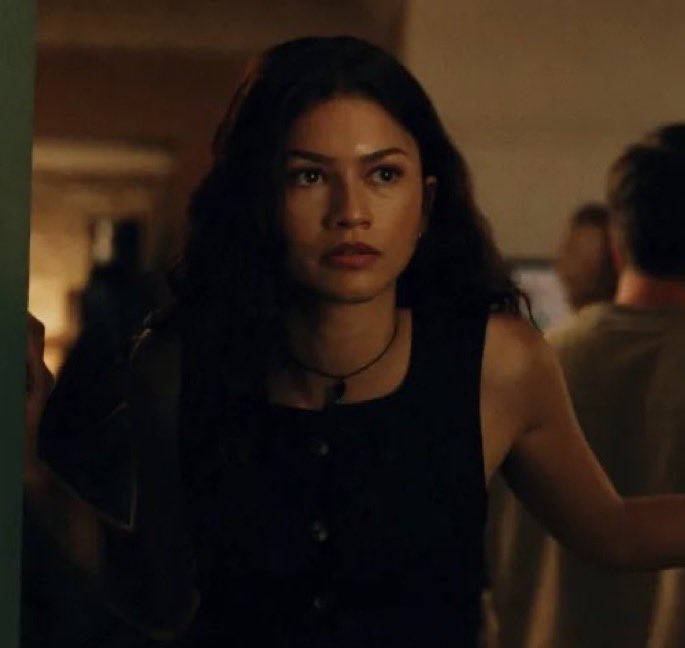 Fishytoocr75522's tweet photo. Zendaya says ‘SPIDER-MAN: HOMECOMING’ is her favorite film of the first MCU Spider-Man trilogy.

“It’s like my comfort movie it’s so cozy, it feels good every time I watch it.”

(Source: @letterboxd) https://t.co/xMxEAYQgoT