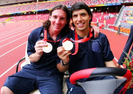 just_lawson__'s tweet photo. The reason Ronaldo fans always downplay Olympics is because their idolo got grouped against Iraq 🤣🤣🤣 https://t.co/jRQXDNcaG2