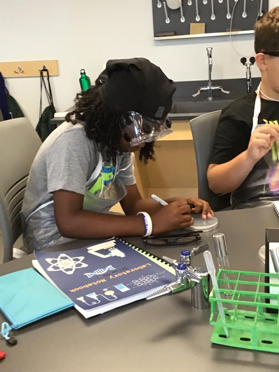 ACSBinghamton's tweet photo. Another day of exploring STEM topics through hands on and engaging activities!!! https://t.co/bHjRAKG2dH