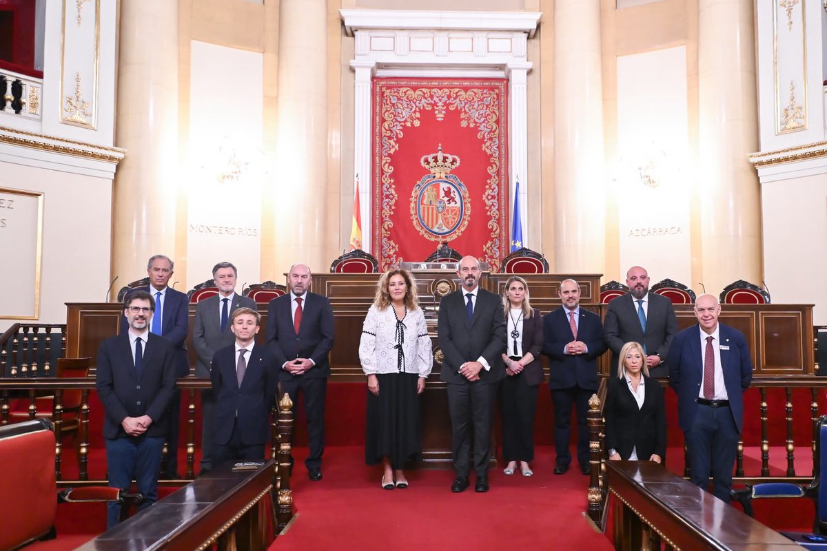 AstridPerezBat's tweet photo. 🇪🇺 Estoy convencida de que, sin las regiones, no hay Europa. Hoy hemos celebrado en el Senado de España una reunión muy fructífera del Comité Permanente de la CALRE, en la que hemos reafirmado nuestro compromiso con una Europa más cercana a sus ciudadanos y en la que las regiones tengan un mayor protagonismo.

Quiero agradecer sinceramente al presidente del Senado, Pedro Rollán, y a toda la Cámara la magnífica acogida y las facilidades para celebrar este encuentro. Su hospitalidad refleja el compromiso con la cooperación institucional y el fortalecimiento de nuestras democracias.

Los parlamentos regionales seguiremos trabajando unidos para que la voz de nuestros territorios contribuya a construir una Unión Europea más fuerte, más cohesionada y más próxima a la ciudadanía.

#SenadoDeEspaña #Calre #PedroRollán @Calrenet @Senadoesp
