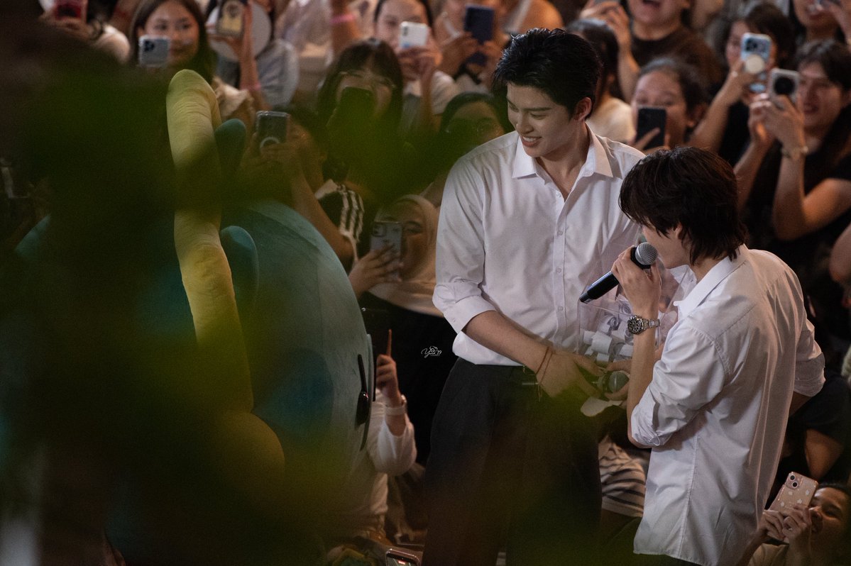 photobyyamed's tweet photo. อยู่ไม่ไหวๆ

(แหวกหญ้ามากก ผมเนี่ยย)

PPP FAMILY MOSHI MOSHI
#MoshiMoshixPondPhuwin
#ปอนด์ภูวินทร์
@phuwintang @ppnaravit https://t.co/y4g3ygPkDG