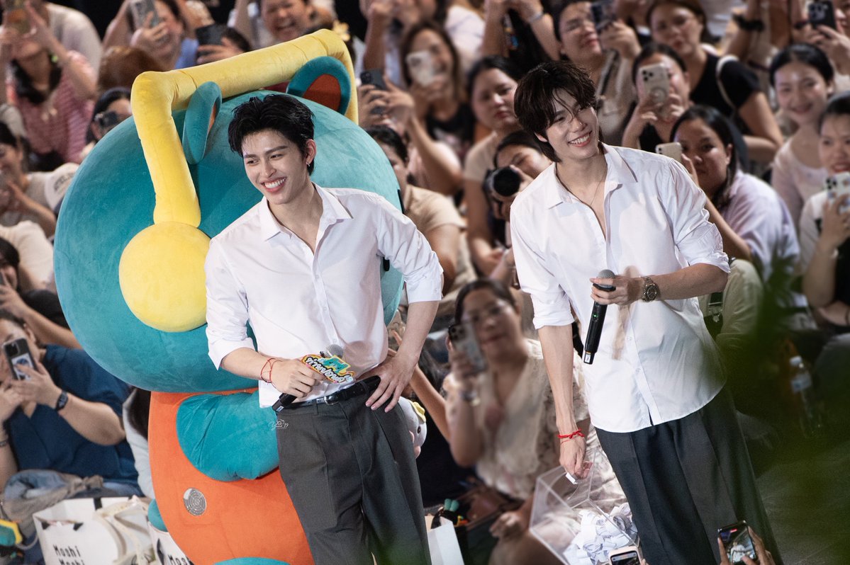 photobyyamed's tweet photo. อยู่ไม่ไหวๆ

(แหวกหญ้ามากก ผมเนี่ยย)

PPP FAMILY MOSHI MOSHI
#MoshiMoshixPondPhuwin
#ปอนด์ภูวินทร์
@phuwintang @ppnaravit https://t.co/y4g3ygPkDG