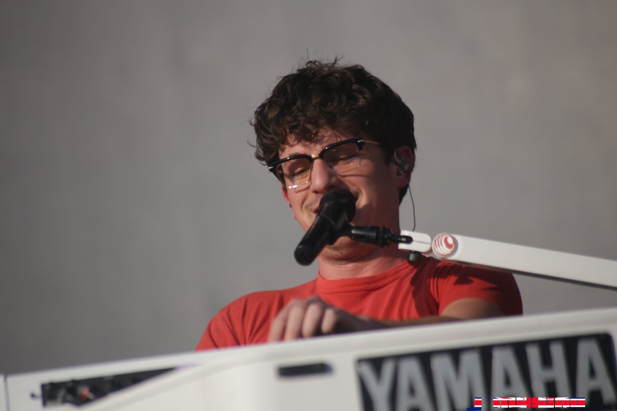 jero22ind's tweet photo. Lo de @charlieputh ayer en @madcoolfestival https://t.co/yxDKiuR1ie