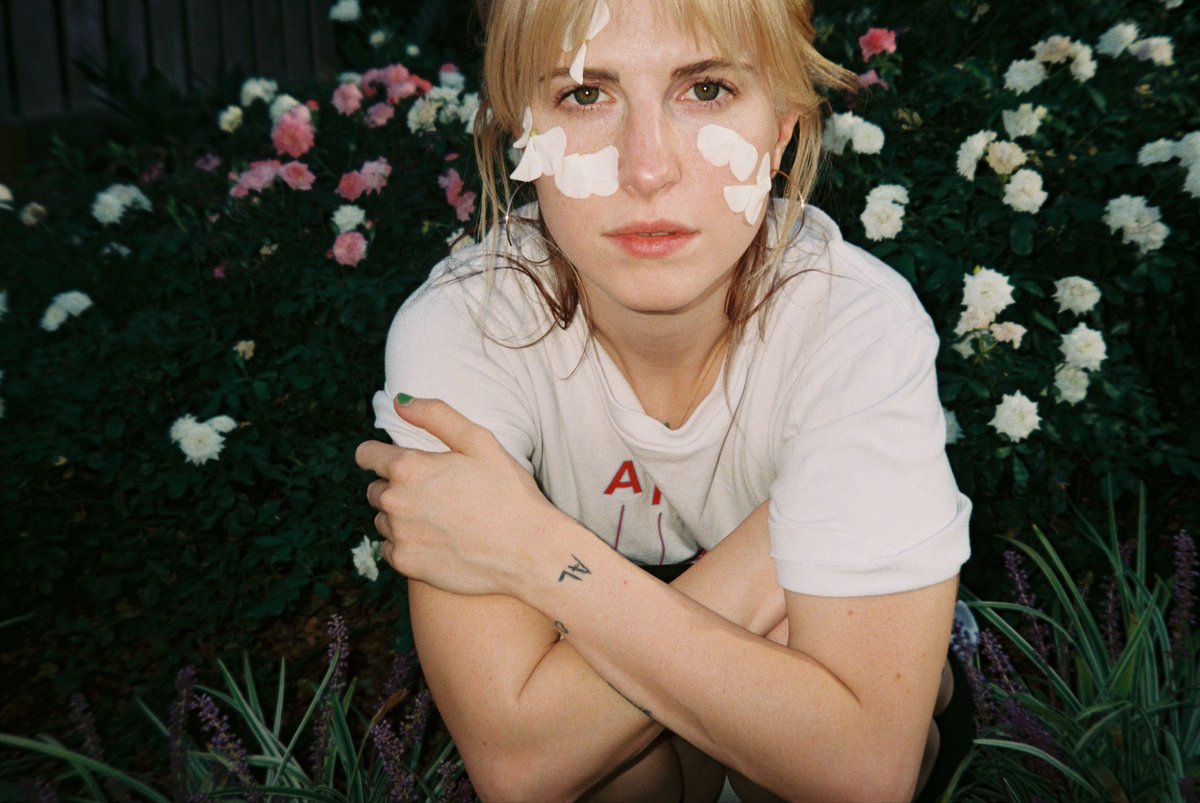 cassie ꩜˖°. tweet media