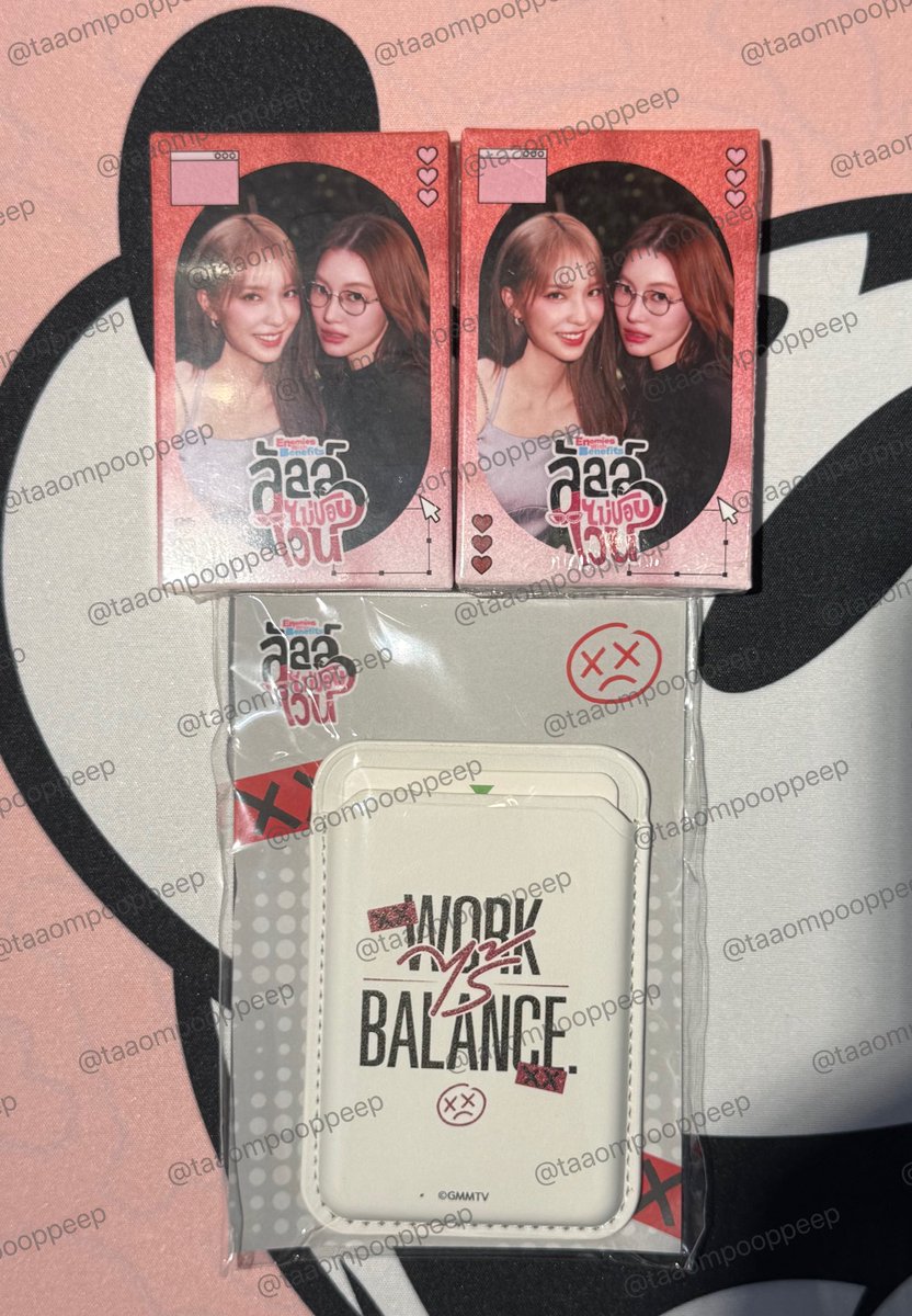 taaompooppeep's tweet photo. WTS | พร้อมส่ง✅

• Photocard (2) แจนจิงจิง เซ็ตละ 650฿/1 
*ไม่แกะซีล sealed version*

• Magnet คุณไวน์ 500฿ (ยังไม่แกะ มีการ์ด)

📮 shipping 40฿

สนใจ Dm/mention ได้เลยค่ะ
#ตลาดนัดแจนจิงจิง #ตลาดนัดgmmtv 
#ลัลล์ไม่ชอบไวน์ #EnemiesWithBenefits https://t.co/rBFc2nYN4s