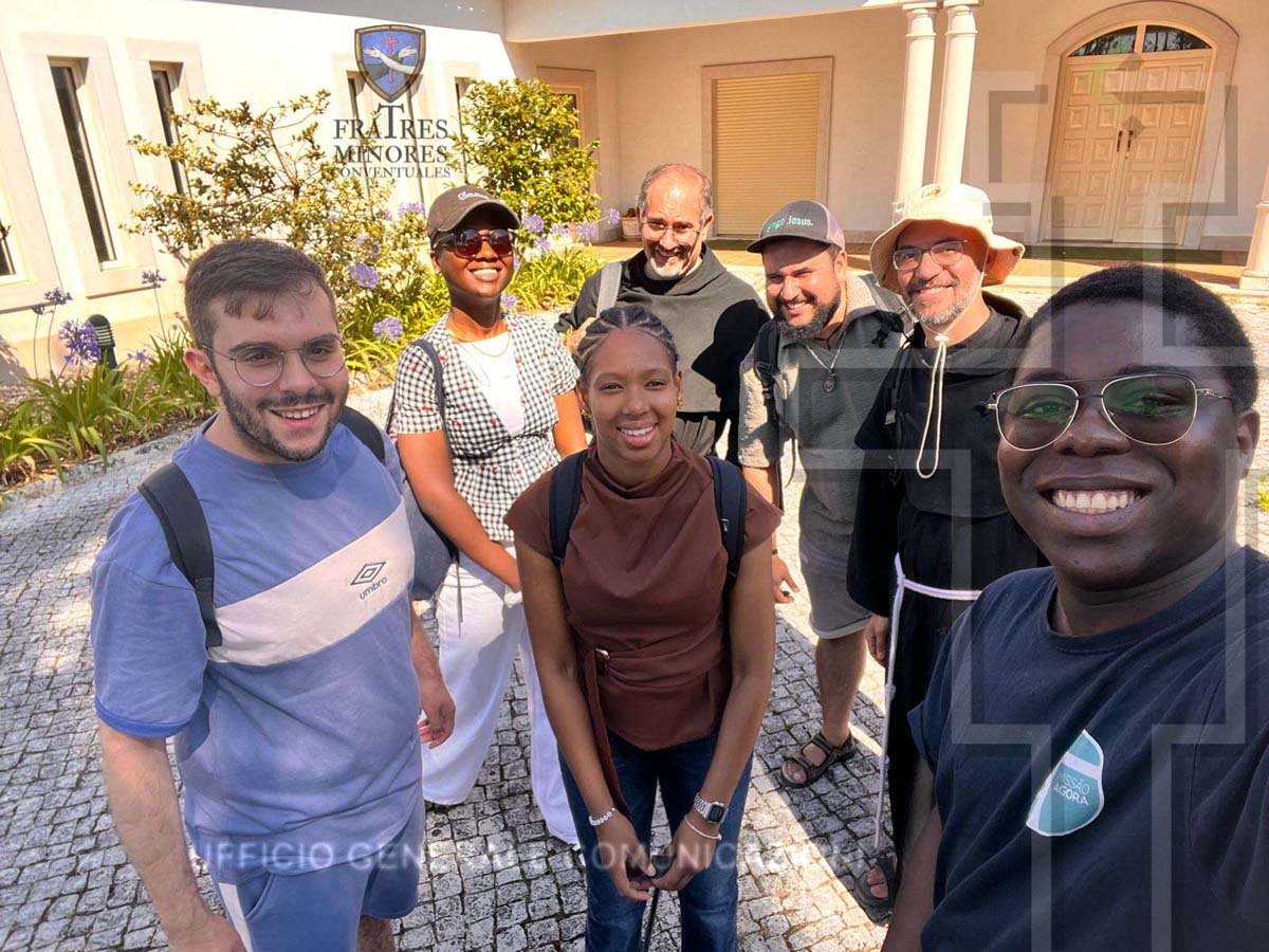 OFMConv_en's tweet photo. Called in Fátima
Young people gathered in Fátima, Portugal, for the Franciscan vocation camp “Called… What About You?” Three days of prayer, fraternity and discernment invited them to reflect on God’s call in the footsteps of St. Francis.
https://t.co/idmEuTUGcN https://t.co/SLk0kJP6jw