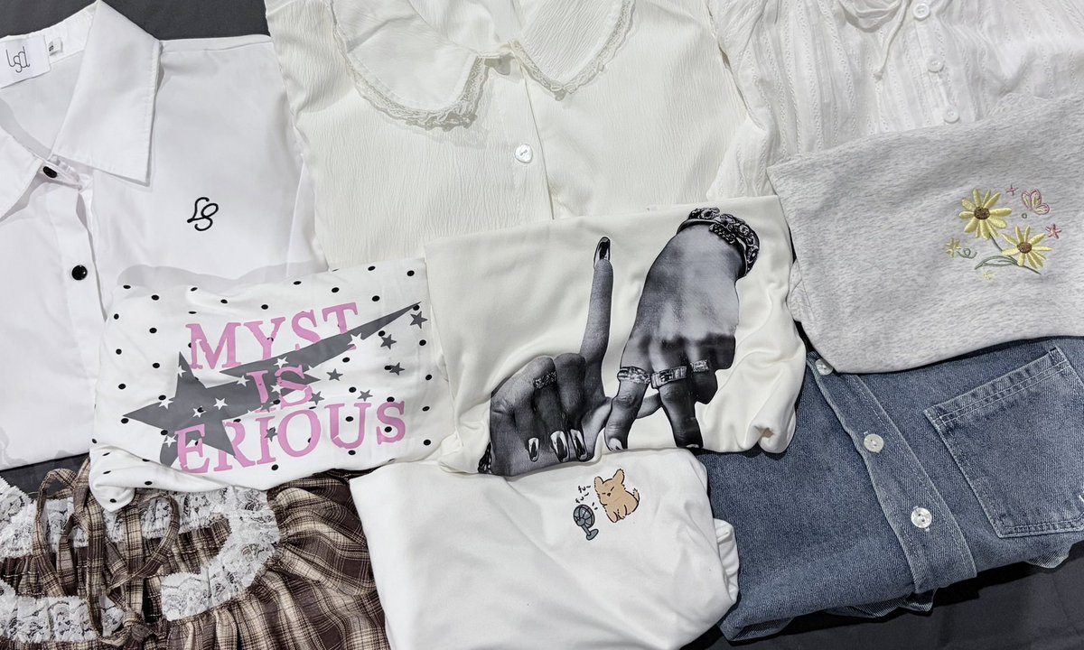tbpnt2's tweet photo. โล๊ะตู้🌟
ส่งต่อเสื้อผ้า กางเกง กระโปรง

🗓️ลง 11/07 เวลา 21.00
ใต้โพส⬇️

📮ค่าส่งเหมา 40
สนใจฝากรี ปัก💟📍

#ส่งต่อเสื้อผ้า #ส่งต่อเสื้อผ้ามือ2 #โล๊ะตู้เสื้อผ้า #โล๊ะตู้ #เสื้อผ้ามือสอง https://t.co/mInneSfPJn