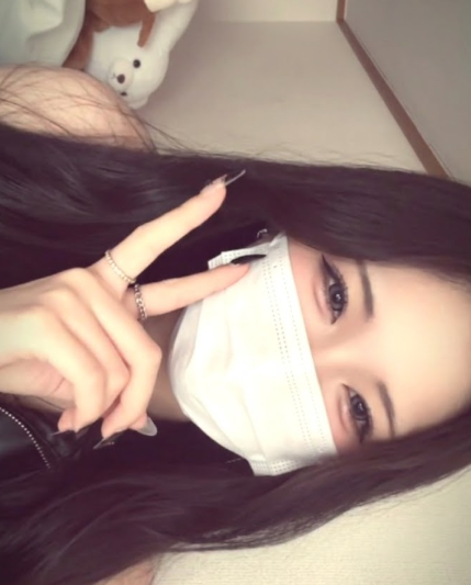 AnthoBourdon's tweet photo. ２連休ですけど
予定ない人���ませんか？
＃大阪 https://t.co/RvoDTz79gU