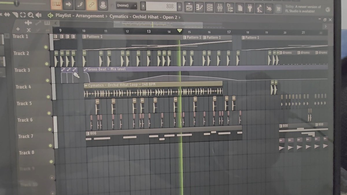 BLINUS1508's tweet photo. hi-hat patterns in trap and drill are more sophisticated than most people realize.

it's not just 16th notes. it's velocity shaping, micro timing offsets, open hat placement as a rhythmic anchor, and density shifts that drive energy.

each of those is a separate dimension the model needs to learn.

genuinely hard sequence modeling.