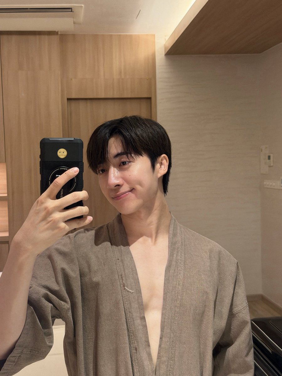 jungwboo_'s tweet photo. 😶‍🌫️ https://t.co/GrvPAKdKml