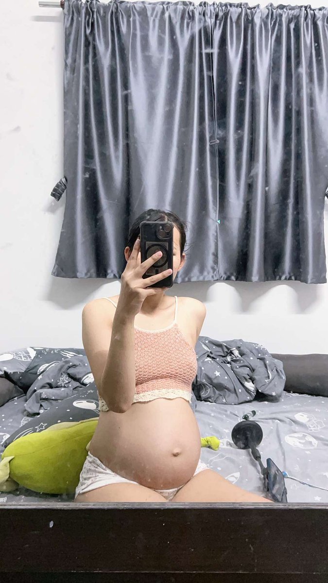 SThxng49521's tweet photo. ถ้าคลอดแล้วจะรักษาหุ่นยังไงให้เหมือนเดิมนะ👶🏻💖 #ศรีสะเกษ  #คุณแม่ลูกสอง  #บางบ่อ https://t.co/t6r1bfDfzR