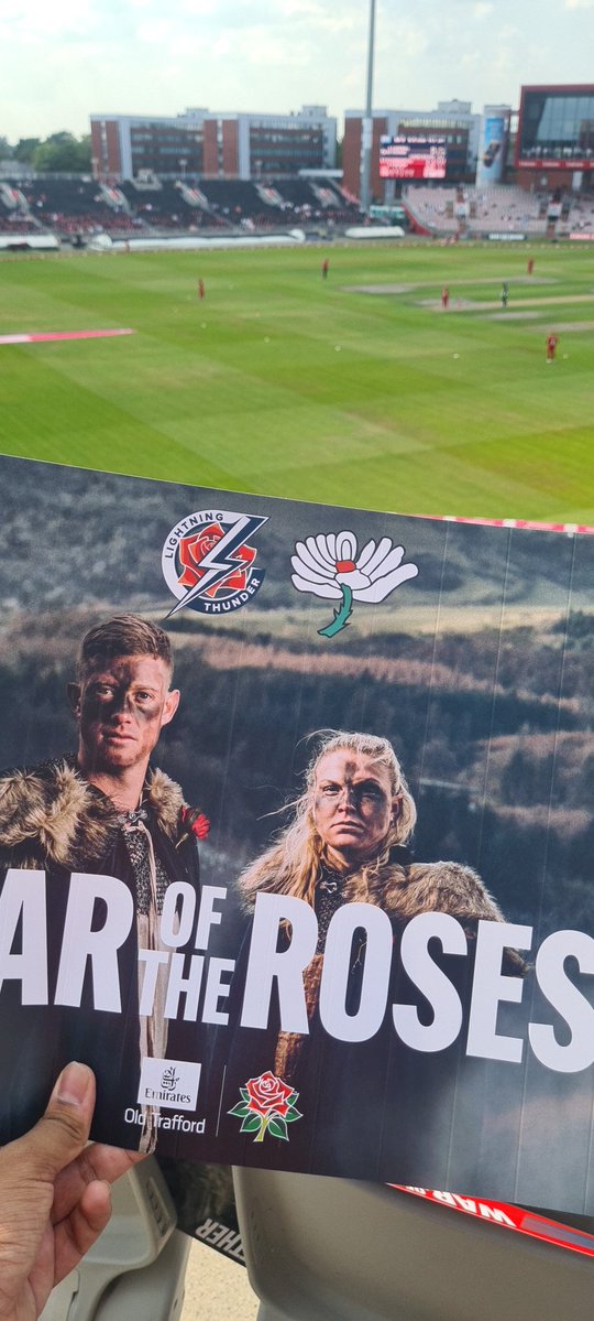 Reduislam7's tweet photo. #WaroftheRoses
@lancscricket https://t.co/ao3w91V4Dp