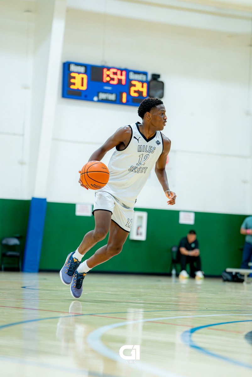 TexasHoopsGASO's tweet photo. #GASO Summer Championships 🏆

Thursday Top Performers 🌟
_______________________________

📸 Damon Miles - Miles Select 17u

📸 Jayden Tawake - AUSA Hoops Hayden

📸 Chaz Wallace - Urban DFW 17U

📸 Kobe Arvie - GME Elite

AJ Dennis - Succeed Academy 17U

Chris Bowden - GAD

Malcolm McNair - Gulf Coast Blue Chips Gold

Mason Williams - DC Kings DFW 17U

Jerome Brown III - WER1

Antonio Williams - Louisiana Cardinals NXTPRO

Kaelan Anderson - Southern Assault Metro

Landon Sowders - TWE 2027

Xavier Carter - Hunt United UAG

Joezia Cordero - Invictus Red Storm Red

Leo Jimenez - MMB Elite Blue

Parker Hughston - Texas Impact AE 17U

Javaughn Kindred - SA Future 17U Gray

Joaquin Oliver - Team Allegiance 17U Harding

Landon Farris - Proskills National 17U

Judah Rios - McAllen Ballers

DiAris Anderson - Still I Rise

Elijah Dunell - Pure Ambition PA130

Derrion Gilmer - Tulsa OK Hustlers 16U

Julius Johnson - United Ballers

Levi Webb - Shooters HQ AE

Devo Boley - Union NXTPRO

Curtis Jerrells III - NEB 17U

Uriah McPherson Jr. - Proskills Dallas 17U

Jacob Villalobos - WTX Blazers

Sam Percival - AUSA Hoops Dan

Max Siebert - 3D Empire 17U

Braylon Hall - Above All Sports

Lucas Bello - Invictus Red Storm Black

Kaiden Smith - EAD Gold 2027

Emaurie Davis - Texas Ballers Elite 16U

Jaden Wilson - Movement

Aki Langford - AUSA Hoops Hayden

Austin Hardin - Texan Elite Black

Nathan Dzurenko - Union 16U

Rodney Washington - BTS State 17U
_______________________________

📸 @ShotzByRon / @alldayprodtx