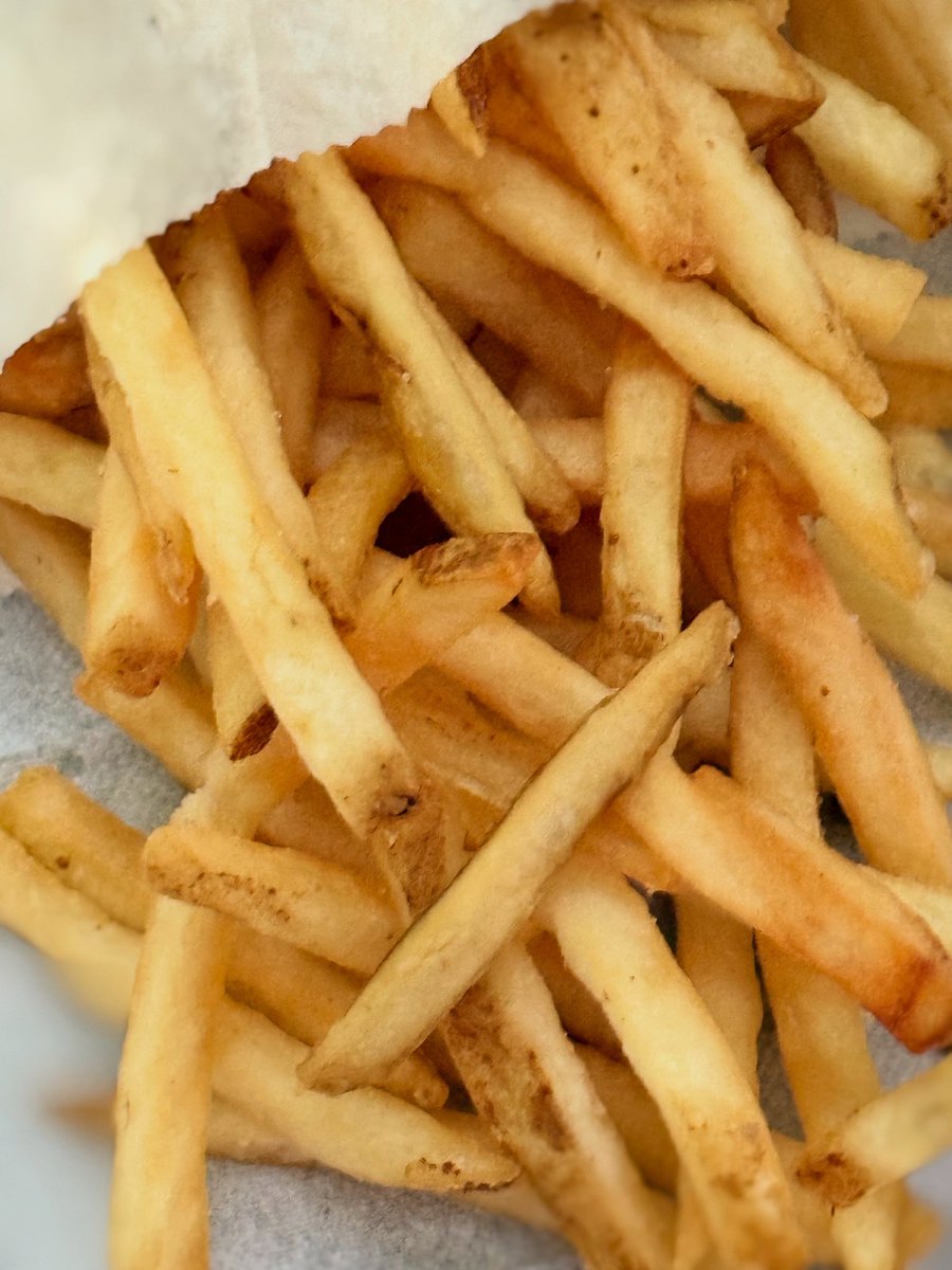 inpamskitchen's tweet photo. Your reminder to celebrate National French Day! 

#frenchfries #koppsfrozencustard https://t.co/OxIjwtcWIY