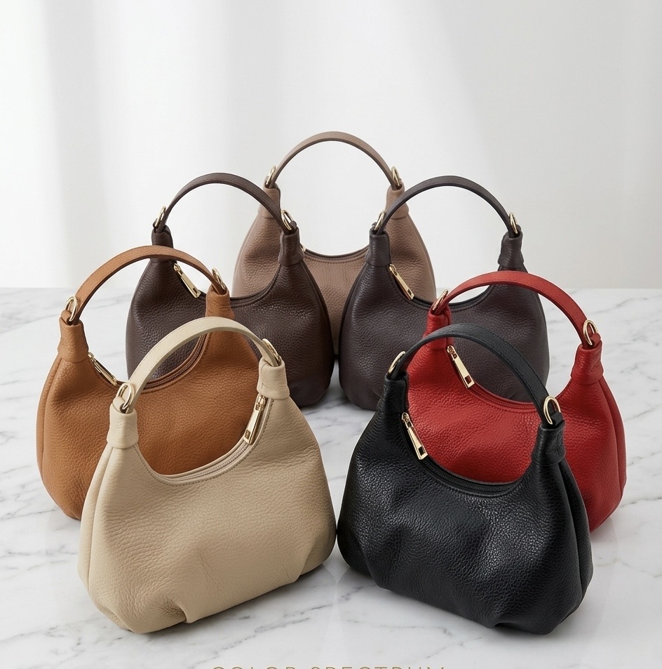Florence_L_M's tweet photo. Meet Noemi 🤎 A compact hobo bag handcrafted in genuine Italian leather. Carry it by hand, on the shoulder or crossbody—made for lighter everyday routines.

👜 Made in Italy

https://t.co/ngg8sLKiRV https://t.co/etpfH0e1ys