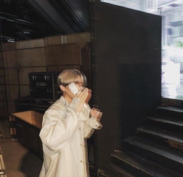 bnaekhyn's tweet photo. https://t.co/rwRcobxdM9 🌃 https://t.co/lwuMThewlQ