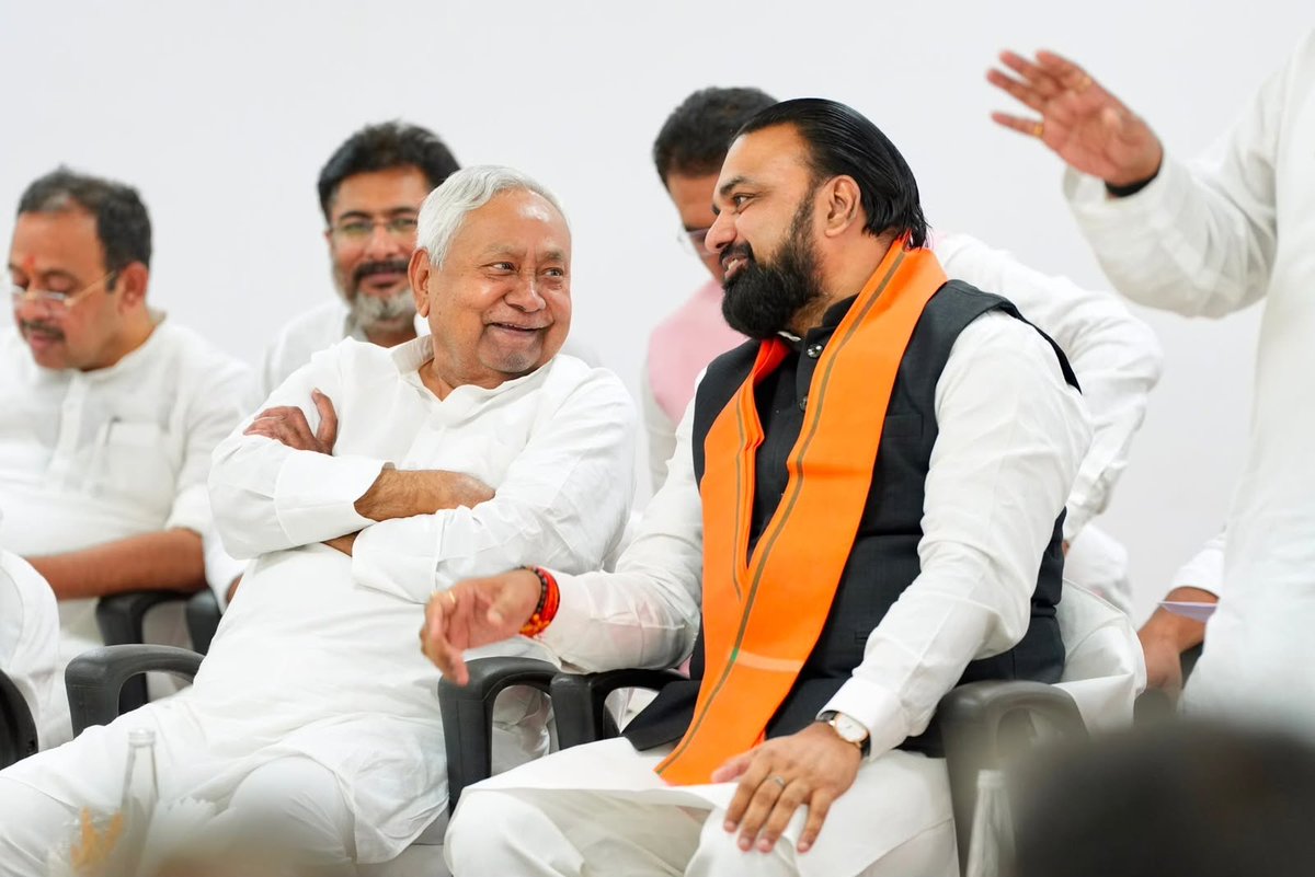 Nitish Kumar tweet media